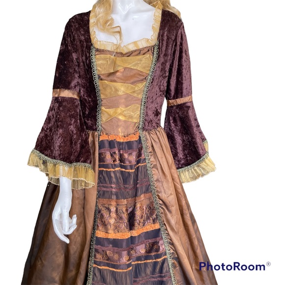 Period custom dress - Picture 2 of 12